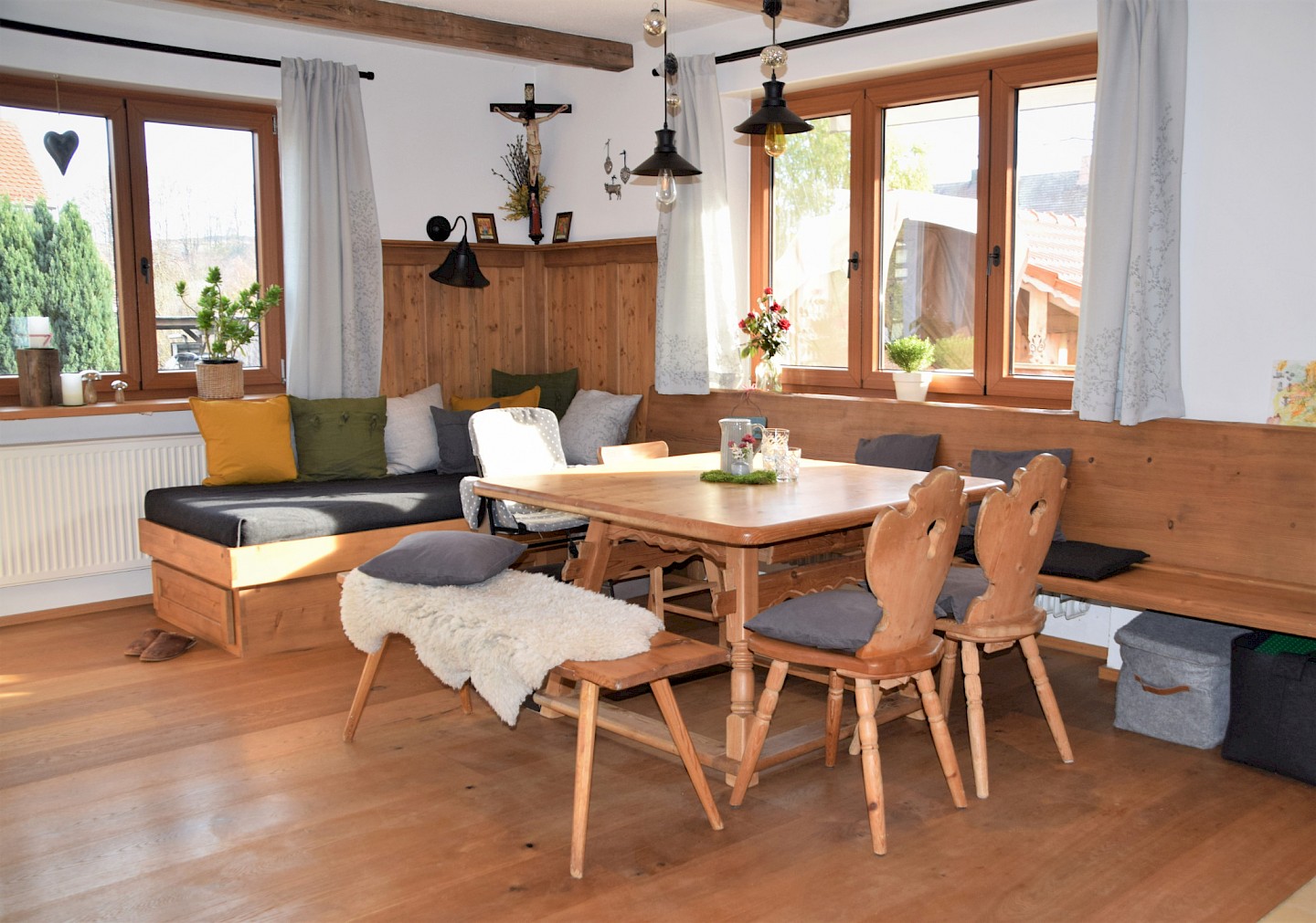 Gemütlicher Landhausstil in Eiche Astholz